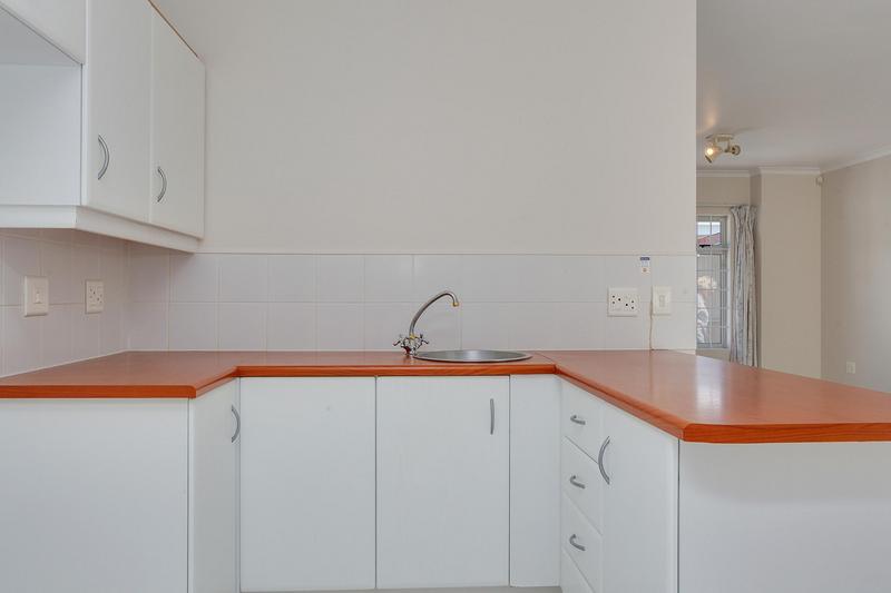 To Let 3 Bedroom Property for Rent in Claremont Western Cape